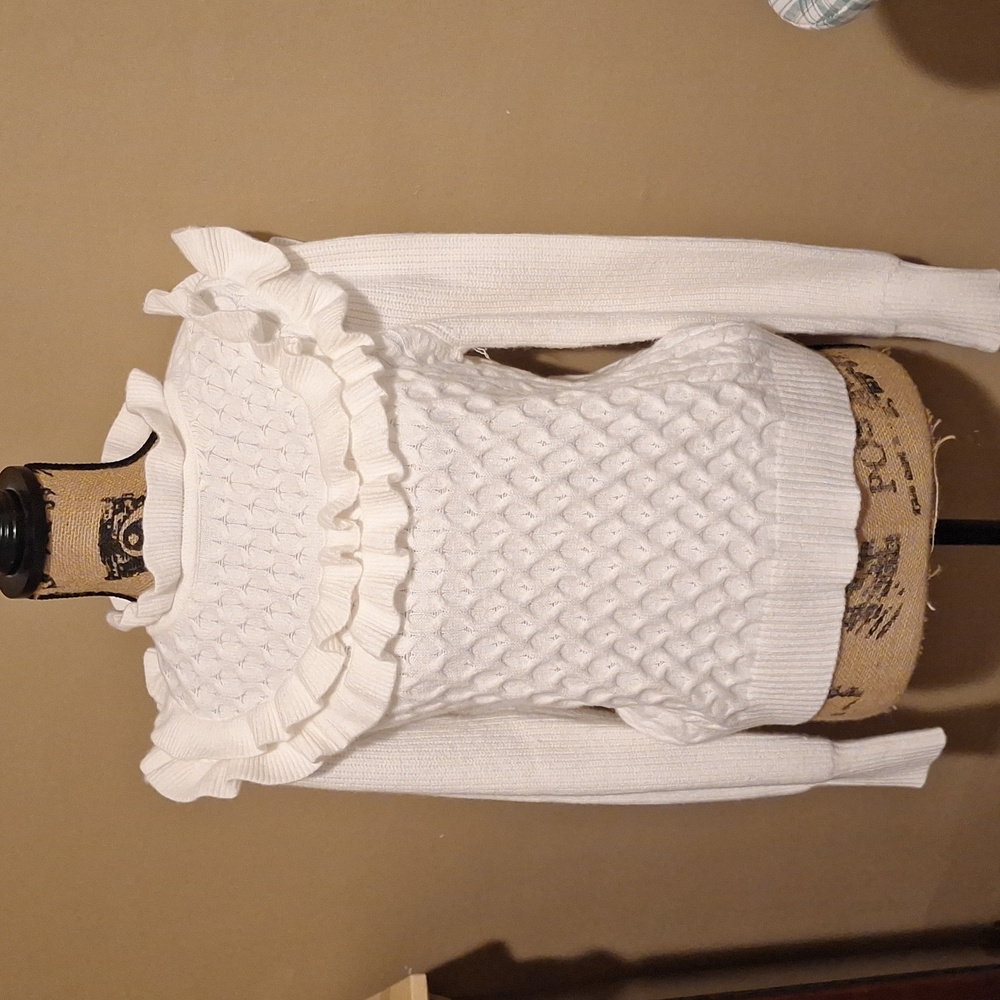 Gorgeous Winter White Sweater